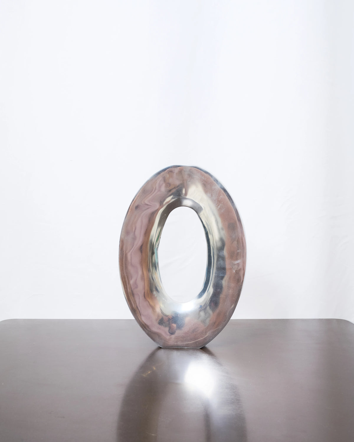Vase XXL en fonte d’aluminium oval ajouré, Italie, 1970-1980