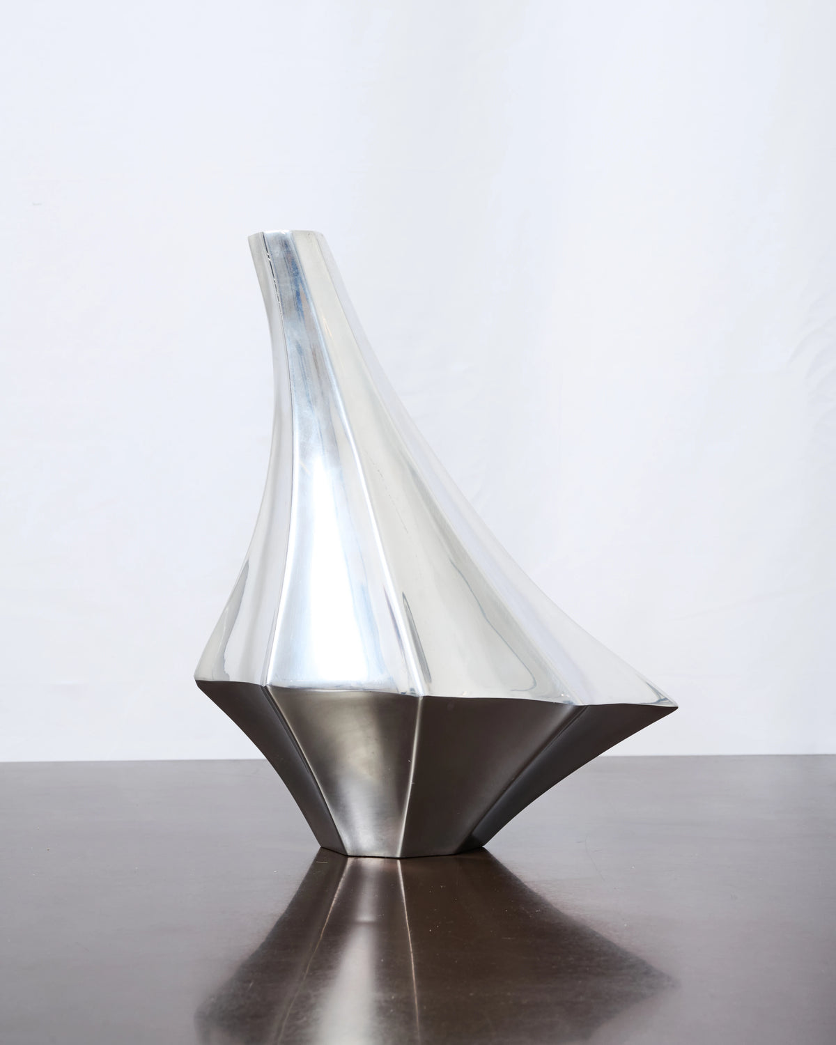 Vase fonte aluminium "Spider", 1970s
