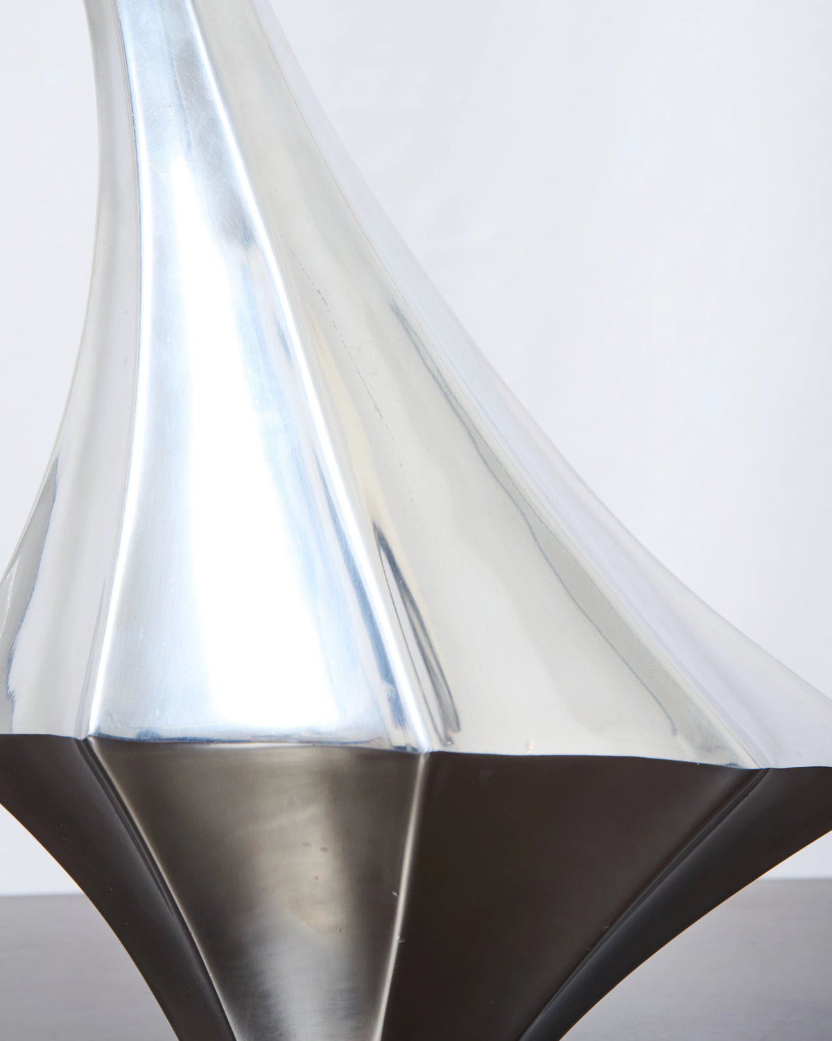 Vase fonte aluminium "Spider", 1970s