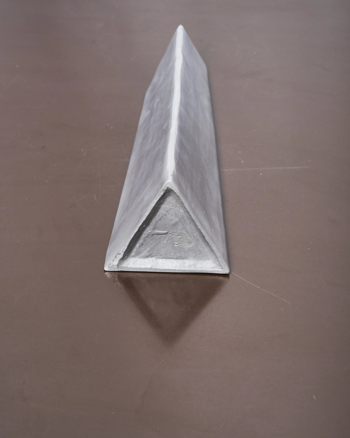 Vase en fonte d'aluminium "Triangle", 1970s