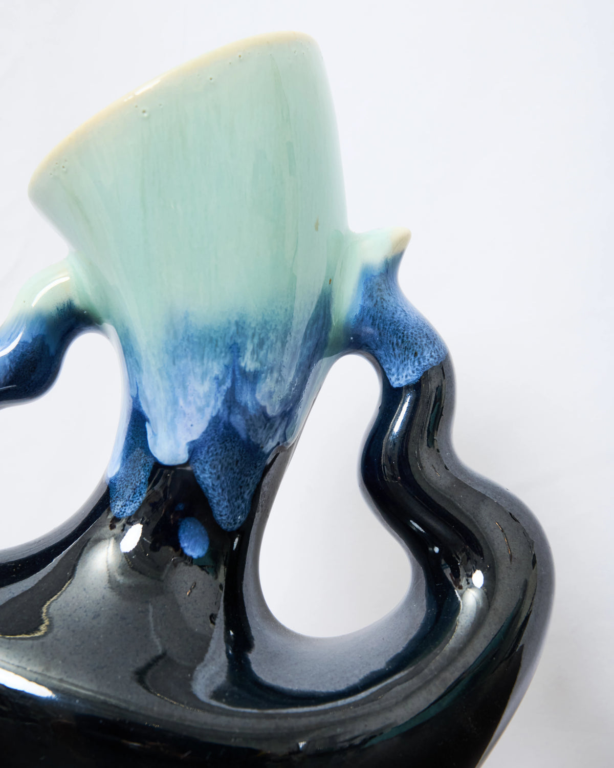 Vase pichet "Dali", nuances de bleu, 1970