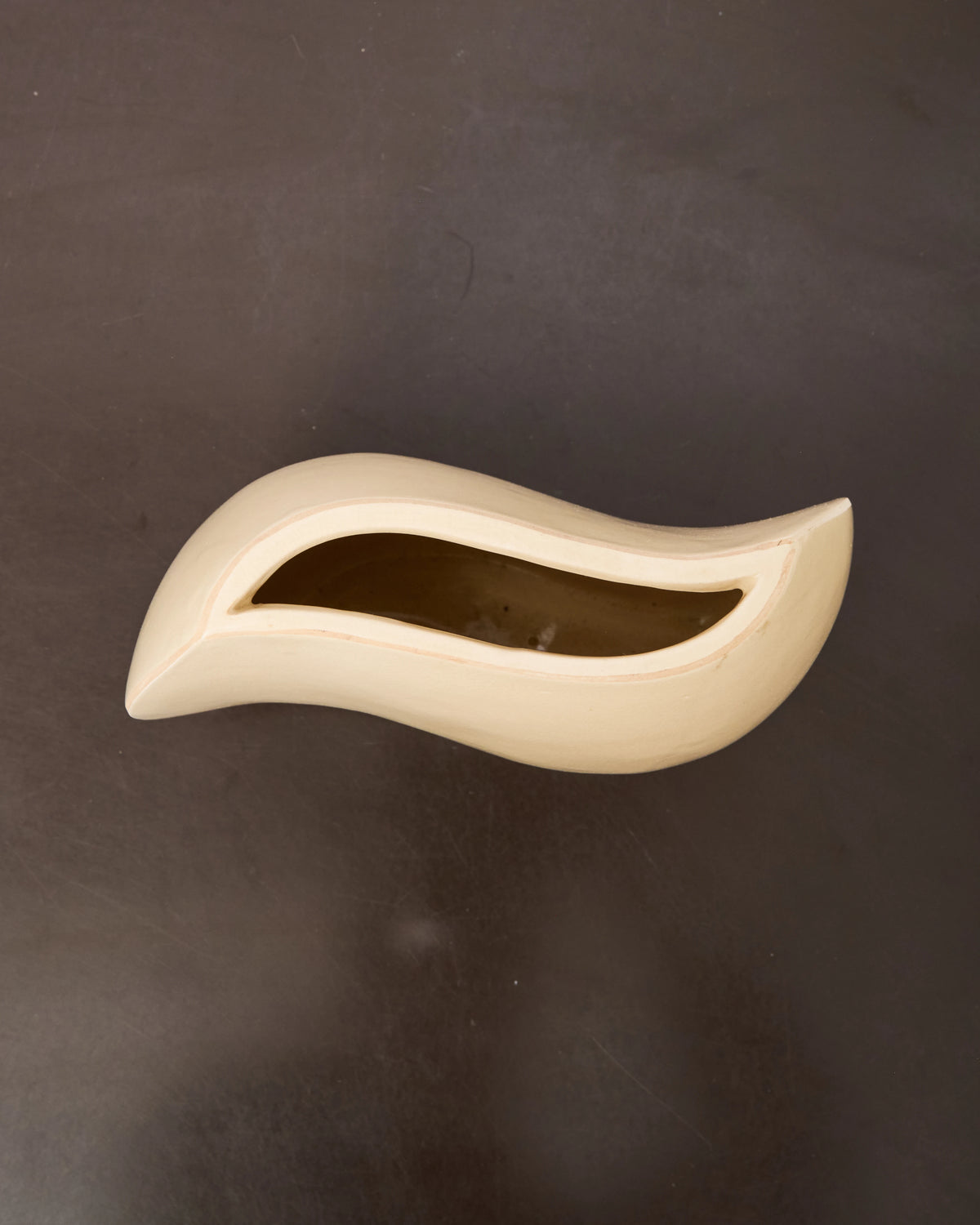 Vase « Vague » en céramique sable, 1970s